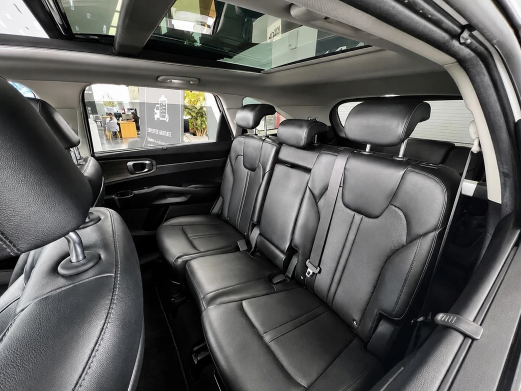 KIA Sorento Sorento IV - Ph1 - 2.2 CRDi Design - 4x2 BVA 202ch 2023 occasion MARRAKECH - Kia Occasion - photo 6