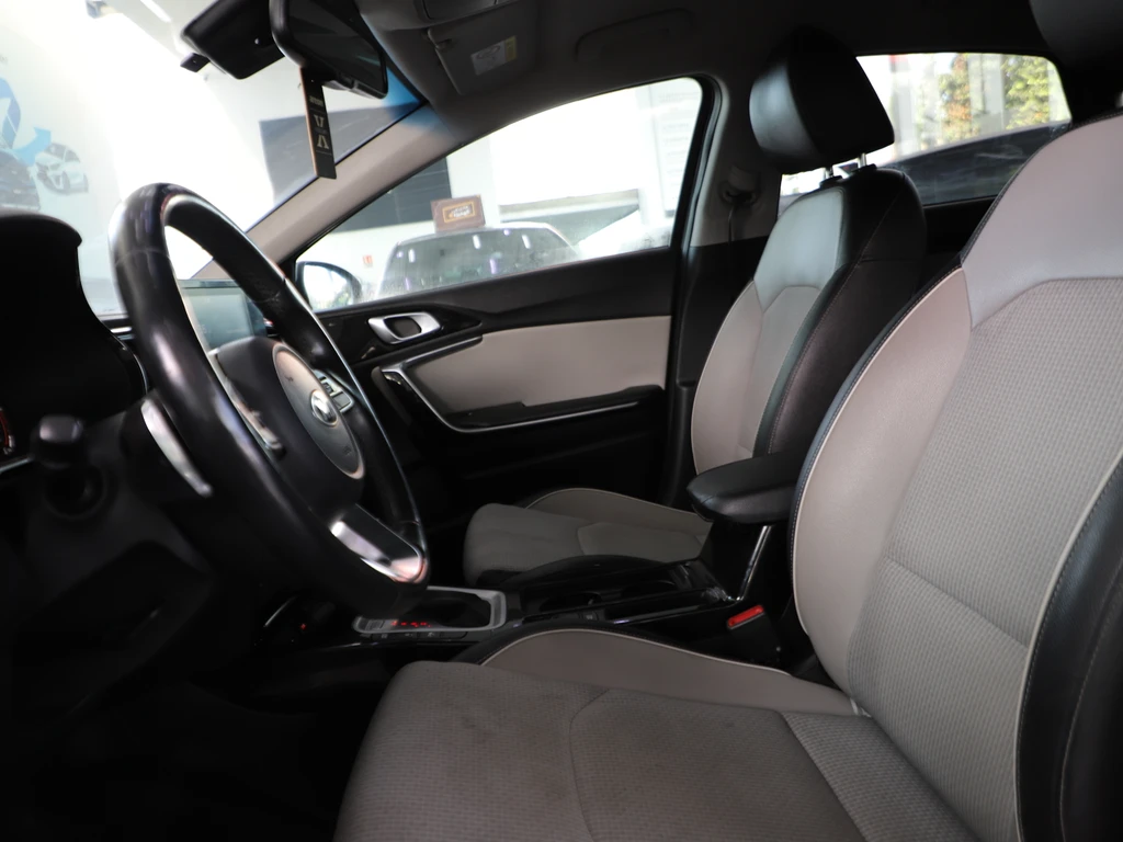KIA Ceed Ceed III - Ph1 - 1.6 CRDi Active DCT 136ch 2021 occasion CASABLANCA - Kia Occasion - photo 6