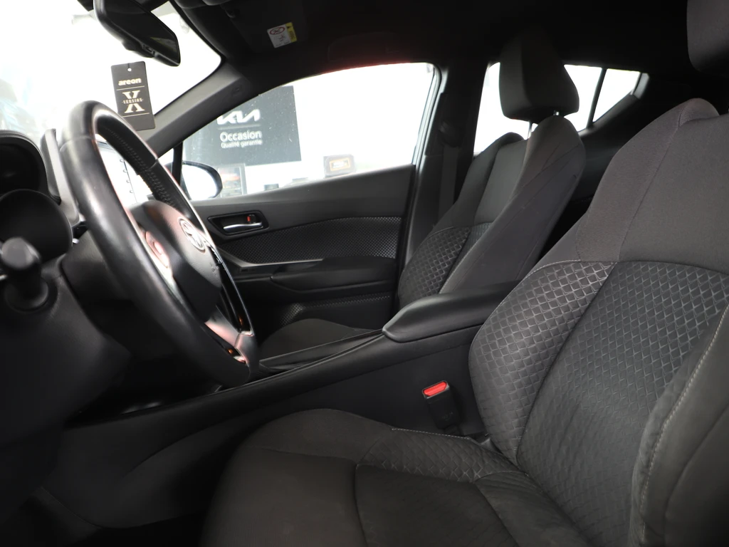 TOYOTA C-HR C-HR I - Ph1 - Dynamic + 2WD CVT 98ch 2022 occasion CASABLANCA - Kia Occasion - photo 9