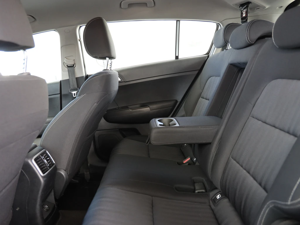 KIA Sportage Sportage IV - Ph2 - 2.0 CRDi Motion+ 4x2 BVR 185ch 2019 occasion MARRAKECH - Kia Occasion - photo 9