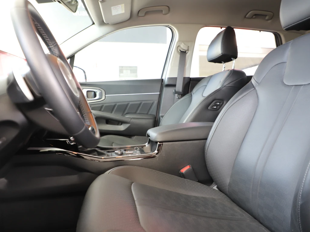 KIA Sorento Sorento III - Ph2 - 2.2 CRDi Active 4x2 8 BVA 200ch 2024 occasion AGADIR - Kia Occasion - photo 9