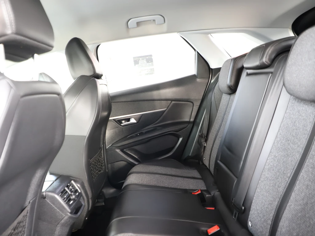 PEUGEOT 3008 3008 II - Ph1 - 2.0 HDi Active + BVM 150ch 2018 occasion AGADIR - Kia Occasion - photo 11