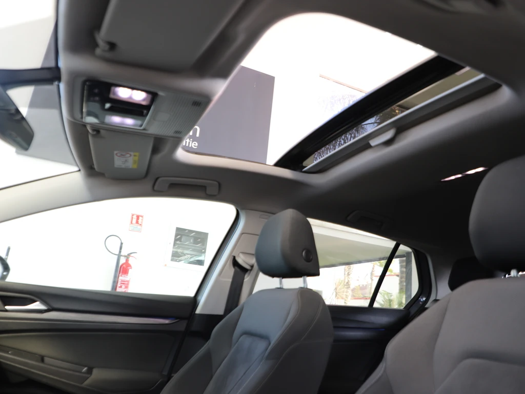 VOLKSWAGEN Golf Golf VIII - Ph1 - 2.0 TDI STYLE BVA 143ch 2022 occasion CASABLANCA - Kia Occasion - photo 7