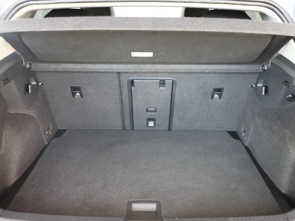 VOLKSWAGEN Golf Golf VIII - Ph1 - 2.0 TDI STYLE BVA 143ch 2022 occasion CASABLANCA - Kia Occasion - photo 12