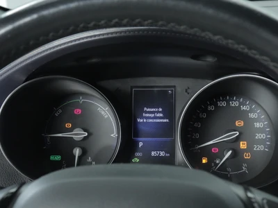 TOYOTA C-HR C-HR I - Ph1 - Distinctive 2WD CVT 122ch 2019 occasion CASABLANCA - Kia Occasion 12