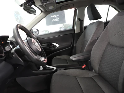 TOYOTA Yaris Cross Yaris Cross I - Ph1 - 1.5 Hybride DISTINCTIVE CVT 116ch 2023 occasion CASABLANCA - Kia Occasion 7