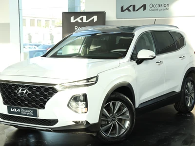 Véhicule occasion HYUNDAI  Santa Fe  Santa Fe IV - Ph1 - 2.2 CRDi Prestige R Cuir 4x2 7 pl BVA 200ch