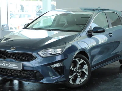Véhicule occasion KIA  Ceed  Ceed III - Ph1 - 1.6 CRDi Active DCT 136ch