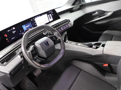 PEUGEOT 3008 3008 III - Ph1 - 1.2 Hybride Allure BVA 136ch 2025 occasion CASABLANCA - Kia Occasion 8