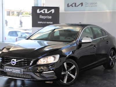 Véhicule occasion VOLVO  S60  S60 II - Ph2 - D2 R-Design BVA 120ch