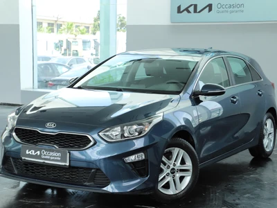 Véhicule occasion KIA  Ceed  Ceed III - Ph1 - 1.6 CRDI MHEV ACTIVE BVA 136ch