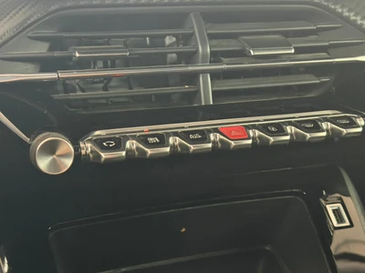PEUGEOT 2008 2008 II - Ph1 - 1.5 HDI ACTIVEPACK BVA 131ch 2021 occasion MARRAKECH - Kia Occasion 17