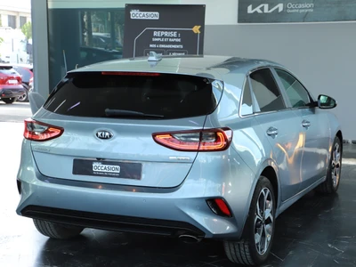 KIA Ceed Ceed III - Ph1 - 1.6 CRDi Active DCT 136ch 2021 occasion CASABLANCA - Kia Occasion 4