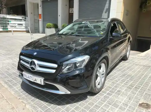 MERCEDES-BENZ GLA