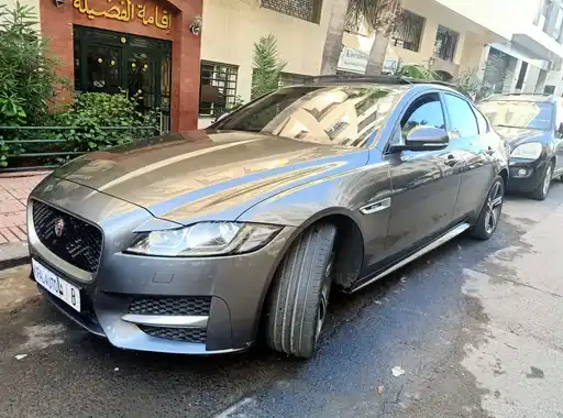 JAGUAR XE