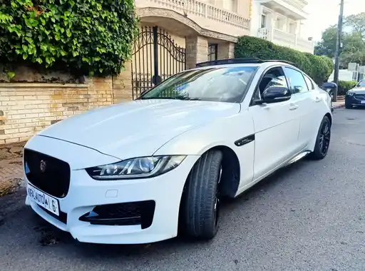 JAGUAR XE