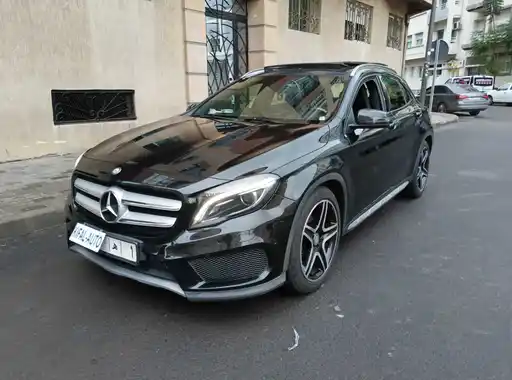 MERCEDES-BENZ GLA