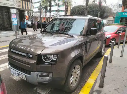 LAND-ROVER Defender