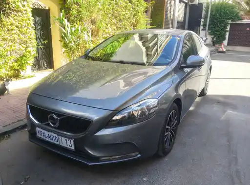 VOLVO V40 2017 CASABLANCA
