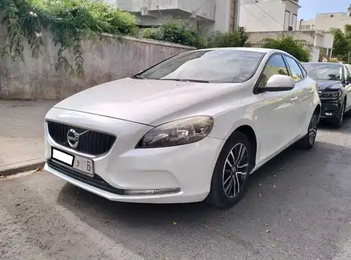 VOLVO V40 2018 CASABLANCA