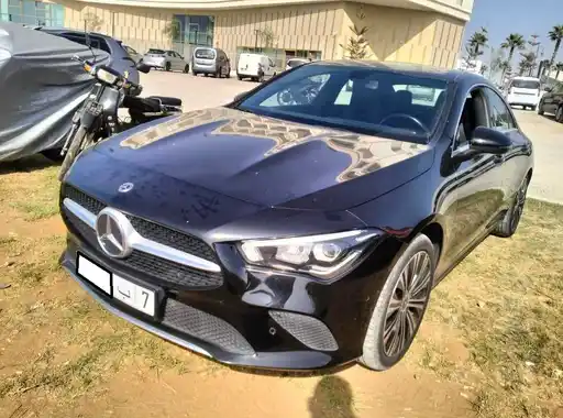 MERCEDES-BENZ CLA