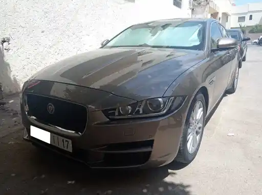 JAGUAR XE