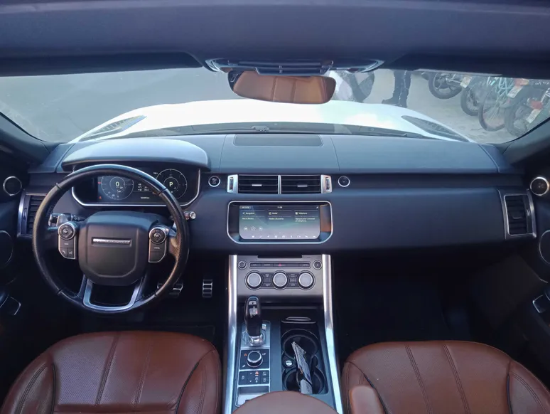 LANDROVER Range Rover Sport Diesel 163498 KM Date MEC 20170517